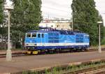 371 015-9 war am 01.08.15 in ihrer neuen Lackierung in Praha-Vršovice zu sehen. 