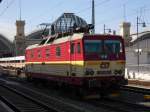 371 005-0 (Pepin) steht am 28.03.10 im Dresdner Hbf.