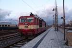 Die 371 004-3 stand am 31.03.2012 abgestellt im Hbf Dresden.