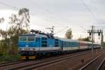 371 001 eilt durch Dresden-Dobritz in Richtung Bad Schandau. 05.10.2012