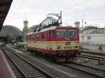 Baureihe 371 005 0  Pepin  am Dresdner Hauptbahnhof.