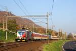 371 201-5 mit dem EN 459 zu sehen am 31.10.15 in Vaňov.