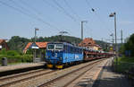 372 006 führte am 11.06.19 einen Skoda-Autozug durch den Bahnhof Rathen Richtung Dresden.