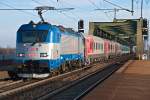 CD 380 018 brachte am Silvestertag des Jahres 2015 den Schnellzug D101 nach Wien Hbf. Die Aufnahme entstand in Wien Praterkai.