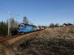 Die 240 063 und die 240 064 mit einem Güterzug am 14.04.2018 unterwegs bei Suchdol.