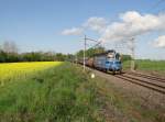 240 044 und 240 011 hier am 13.05.15 mit einem Leerkohlezug in Chotikov.