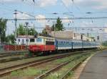 23.7.2014 12:00 ČD 242 276-4 mit einem Schnellzug (R) aus Praha hl.n.