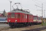 M 400 001 'Elinka' steht am grauen 17 September 2017 in Tabór. Jedes 3. Wochenende in September werden die normale Züge zwischen Tabór und Bechyné von historisches Material ersetzt, u.Ä. dieser Elektrotriebwagen.