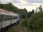Ein Schnellzug  unterwegs  von Trutnov in Richtung Hradec Kralove, gezogen von 750 714 - 8 23.08.2014  15:01 Uhr in der Nähe von Male Svatonovice.