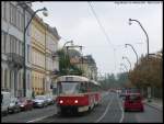 7174 erreicht bald die Karlsbrcke in der Prager Altstadt (24.10.2011)  