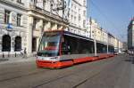 Tschechische Republik / Straßenbahn Prag: Škoda 15T - Wagen 9275 ...aufgenommen im März 2015 am Platz  Náměstí Republiky  in Prag.