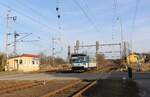 Aufgrund von Bauarbeiten war zwischen Vojtanov und Bad Brambach vom 13.-15.03.17 gesperrt. Deshalb pendelte ein 810er zwischen Cheb und Vojtanov. Hier zu sehen 810 561-1 am 15.03.17 in Františkovy Lázně.