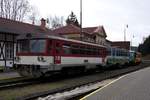 810 499 (CZ-GWTR), 810 526 (CZ-RCAS), 928/628 214 (D-GWTR) am 19.11.2016 im Bf Kraslice