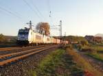 386 004-6 und 386 014-5 zu sehen am 31.10.15 bei Sebuzín.