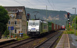 386 001 führte am 13.06.16 einen Containerzug durch Stadt Wehlen Richtung Dresden.