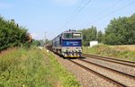 753 720-2 und 753 719-4 mit einem Kesselzug am 22.07.16 in Chotikov.