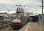 ES 64 U2-005 der TX Logistik zieht am 21.03.10 den ...