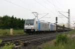 185 596-2 und 185 597-0 mit langen Autozug in Iphofen ...