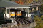 u-bahn-berlin-stationen Triebwagen 536 und 500 am 08.Oktober 2008 in der Hst. M�ckernbr�cke.