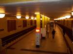 Jannowitzbr�cke, Station U8, Bahnsteig ...  Karl-Ernst Selke 17.10.2010