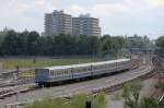 Wagen 6530 mit zwei weiteren B-Serienwagen am 08.08.10 zwischen den ...