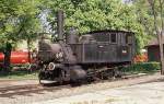 Tenderlok 377.493 der MAV war einst am alten Depot in Budapest Ujpest als
Denkmal aufgestellt. Die Aufnahme entstand am 18.4.1989.