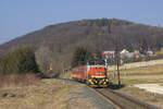 Am 4. März 2023 ist 478 203 mit Sz 39524 (Győr - Veszprem) unterwegs und konnte bei Zirc fotografiert werden. 