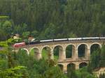 M61 001 und 424 247 auf dem Kalte Rinne Viadukt, kurz nach Breitenstein.
10.06.2018.