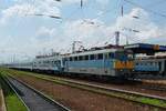 431-282 vor einem Steuerwagen in Debrecen, 26.6.2016 