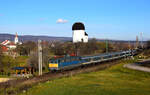 Ein Zug mit der Rotunda ist immer ein schönes Motiv. Hier ist die MÁV-Start Szili 431 077 (V43 1077) mit dem Göcsej Intercity 954 auf dem Weg nach Zalaegerszeg. Öskü, 07.01.2023.