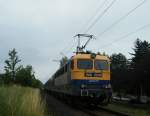MV-Trakci V43 2248 am Ende eines Zuges von Budapest-Dli nach Fonyd, zwischen Fonydliget und Fonyd, am 20.