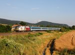 Die 470 501mit einem IC nach Sopron am 02. 07.2016 unterwegs bei Vértesszőlős.
