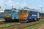 630 014 der MAV-START neben 600-882 der TRAIN HUNGARY. Debrecen, 26.6.2016 