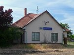 Bahnhofsgebäude in Herminatanya der 2009 stillgelegten Schmalspurstrecke von Nyiregyhaza nach Dombrad und Balsa, 29.