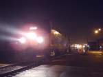 Dies ist der eine  Eastbound  Amtrak, der nur einmal am Tag, hier in der Nacht um 3 Uhr morgens, durch Newton Kansas kommt. (18.03.2006)