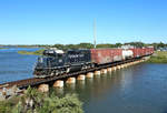 431 passes St Augustine whilst working the FEC Bowden local(FEC train 905),27 Nov 2018