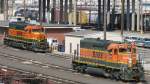 Die BNSF Loks 6915 und 6330 am 2.3.2008 in Kansas City.