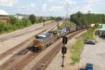 CSX #5249 (ES40DC) mit einem Zug, Acca Rangierbahnhof (Richmond Virginia) am 17/7/2011.