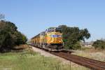 UP 4160 (SD70M) + 5193 (SD70M) + 4237 (SD70M) + 4551 (SD70M) + 7959 (ES44AC) mit Güterzug am 13.10.2015 in Aledo, Texas.