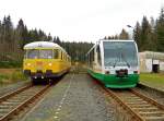726 002 und 725 002 (Zugschlus; Gleismesszug) und 654 046 ...