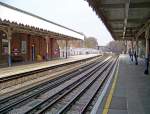 Newbury Park Station, 18.3.010. ...  Kevin Friedel 10.04.2010