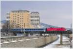 1116.003 (RCA) �berquert gerade in Wien/Hietzing mit dem D346 (Bukarest-Wien) ...