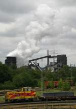 EH 763 rangiert am ...  Dominik Eimers 28.06.2011