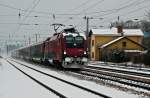 Railjet Garnitur Richtung Westen am 06.01.2010 um 14:51 durch Neulengbach. ...