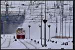 Winterdienst P�nktlich zum Wochenende gab es im Norden wieder Schnee. 40 80 947 5 155-4 n�hert sich 'Schleudernderweise' dem Hbf Stralsund.
 am 13.02.10