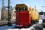 Winterdienst Schneepflug Meiningen W SPM 407 (80-80-970 5 015-3)abgestellt im Bahnhofsbereich von Kronach. Die Aufnahme entstand am 7. M�rz 2010.