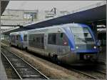 x-73500--73900-a-ter Zwei Walfische fahren am 19.06.10 in den Hauptbahnhof von Mulhouse ein. (Hans) 