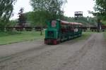 Diese 500mm Feldbahn l�dt ...  Steffen Eule 20.05.2010