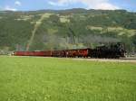 zillertalbahn Die Dampflok 041 n� 4 mit ein Zug von Jenbach nach Mayrofen. Hier, zwischen Erlach und Zell am Ziller - 08-06-2010