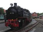 Zittauer Schmalspurbahnen 99 758 der S�chsichs-Oberlausitzer Eisenbahngesellschaft mBh mit Zug Bertsdorf-Kurort Oybin-Zittau auf Bahnhof Bertsdorf am 12-7-2007.